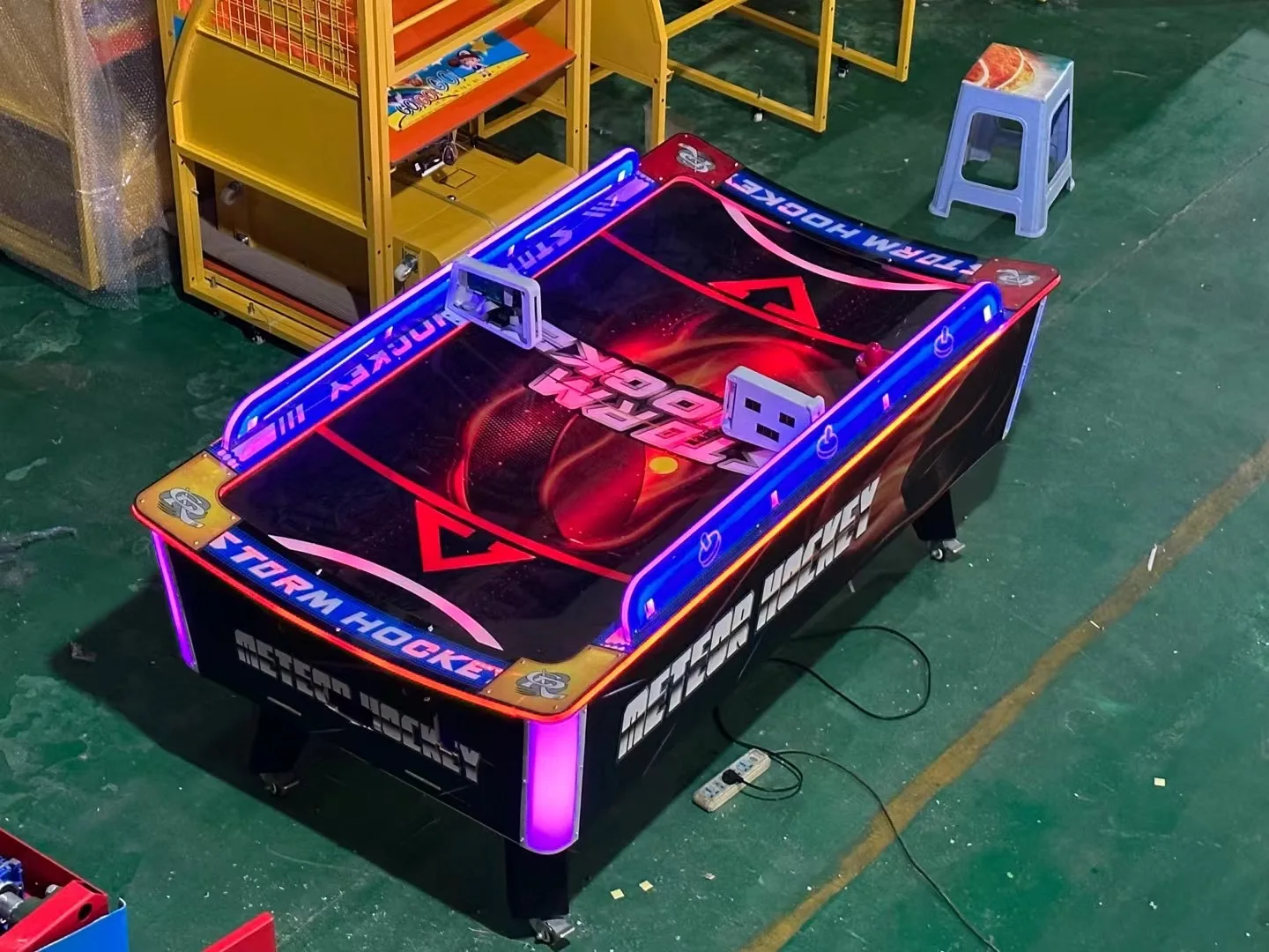 Coin Operated Amusement Arcade - Air Hockey Table recension och pris